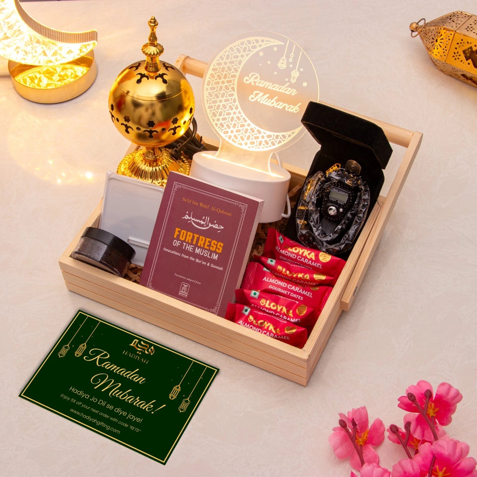Emaan_Essence_Ramadan_Hamper_Black