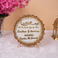 Sequence Round Couple Frame - Resin Art Couple Frames featuring gold glitter border and custom names for Zeeshan & Summaiya, ideal for weddings.