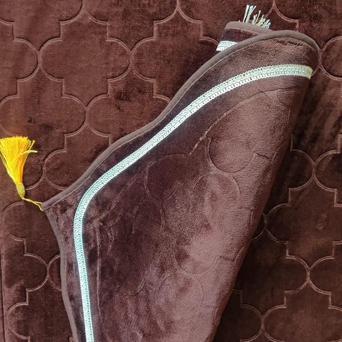Close-up of Brown Dome Janamaz - Personalized Prayer Mat showing soft velvet texture and elegant stitching for premium comfort.
