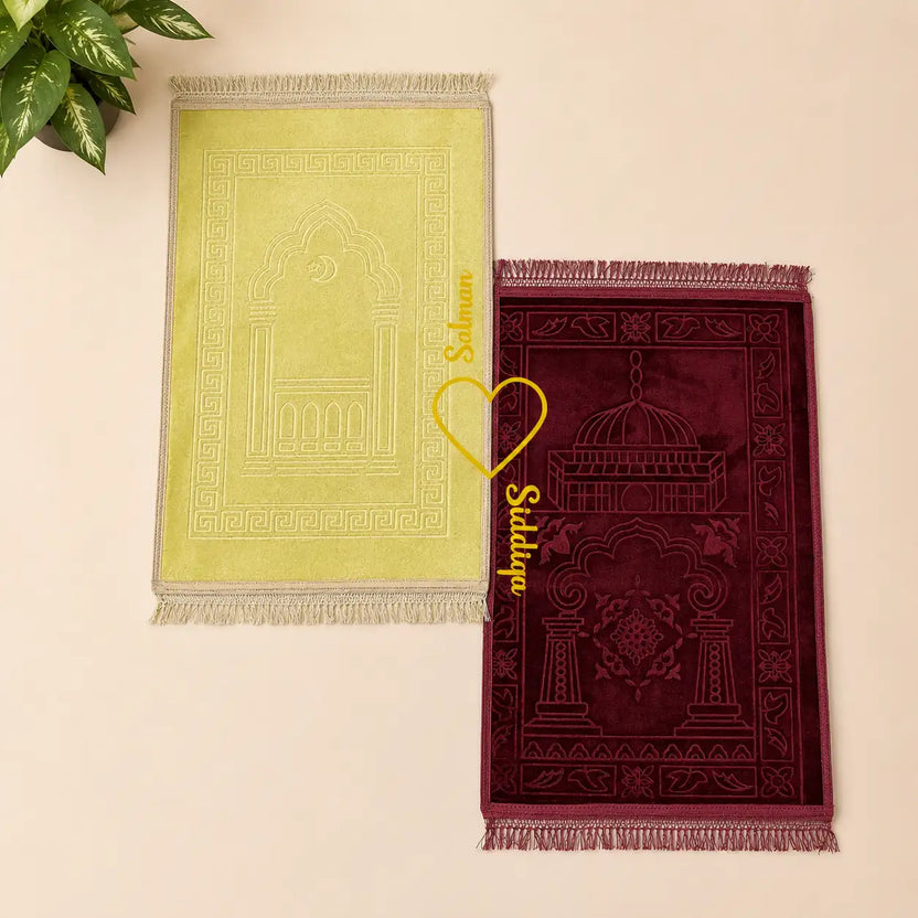 Offwhite & Maroon Rectangle Couple Janamaz with Heart Main image