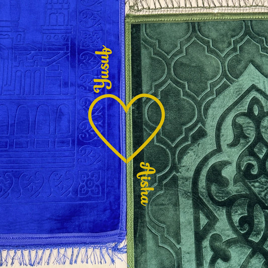 Close-up of Rectangle Couple Janamaz Gift Set showing intricate patterns and custom names on blue and green prayer mats, perfect for bridal gifts.