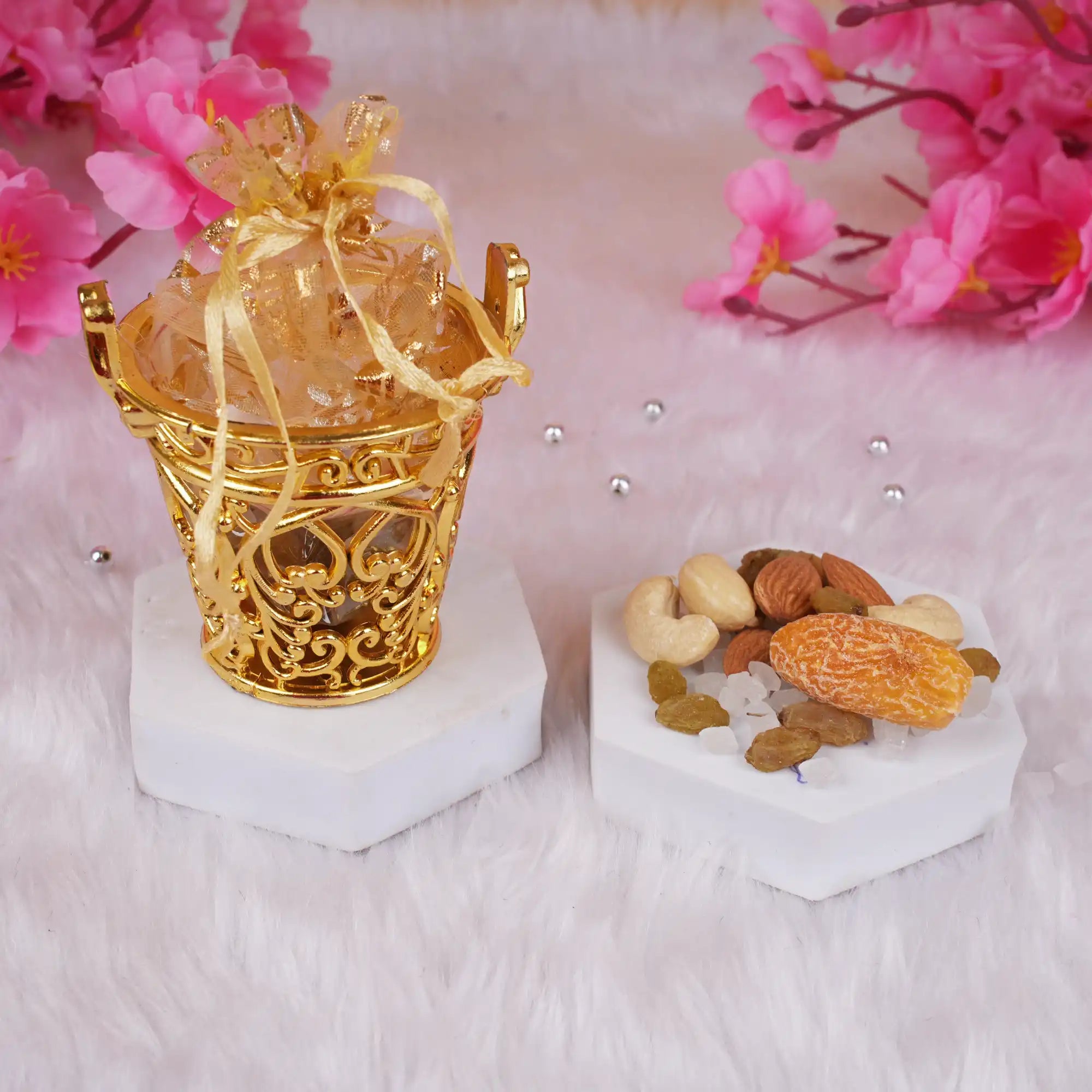 Noor-e-Nikah Favors Basket Main image