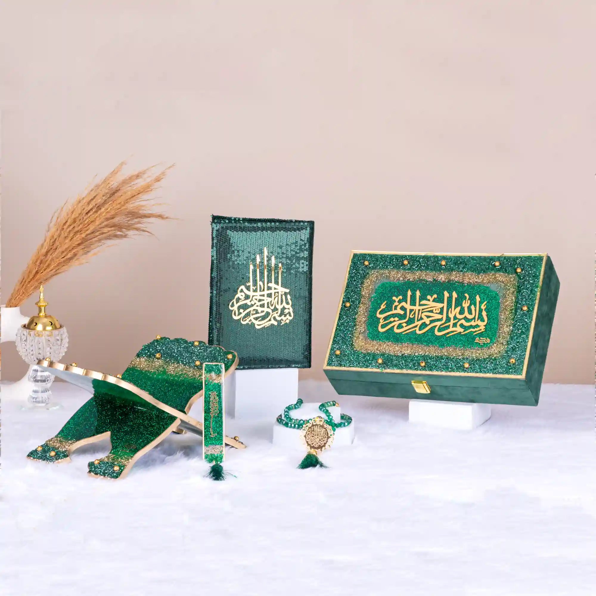 Floral Pearl Rehal Hamper with Quran and accessories Main image