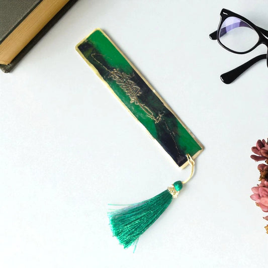 Elegant green and black resin bookmark with Arabic calligraphy and tassel, part of the Green Stones Rehal & Bookmark gift set.