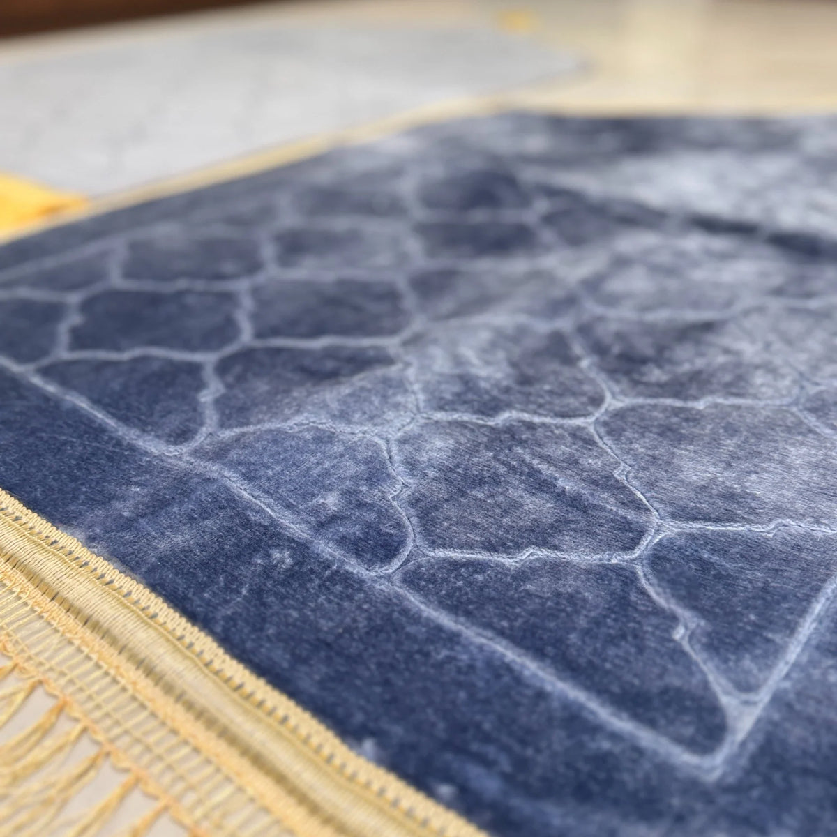 Grey Dome Couple Janamaz - Prayer Mat Set featuring soft velvet fabric with geometric patterns and golden fringes, ideal for Islamic gifting.