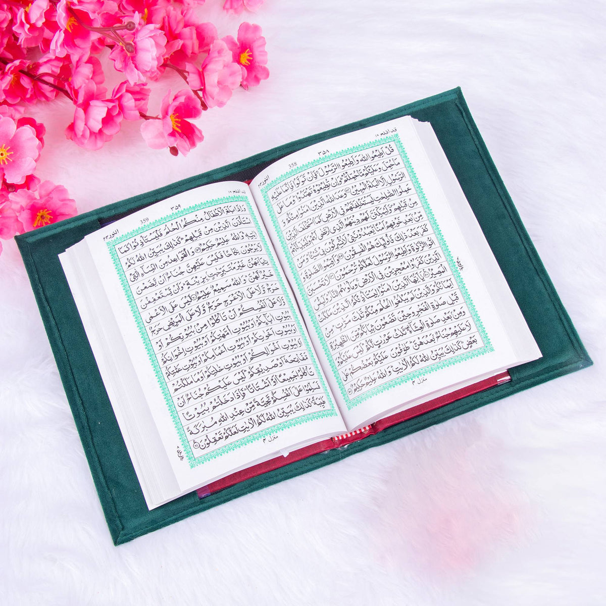 Green Stones Tilawat-e-Quran open Quran with clear Arabic script and green border, perfect for ceremonial and spiritual gifting.