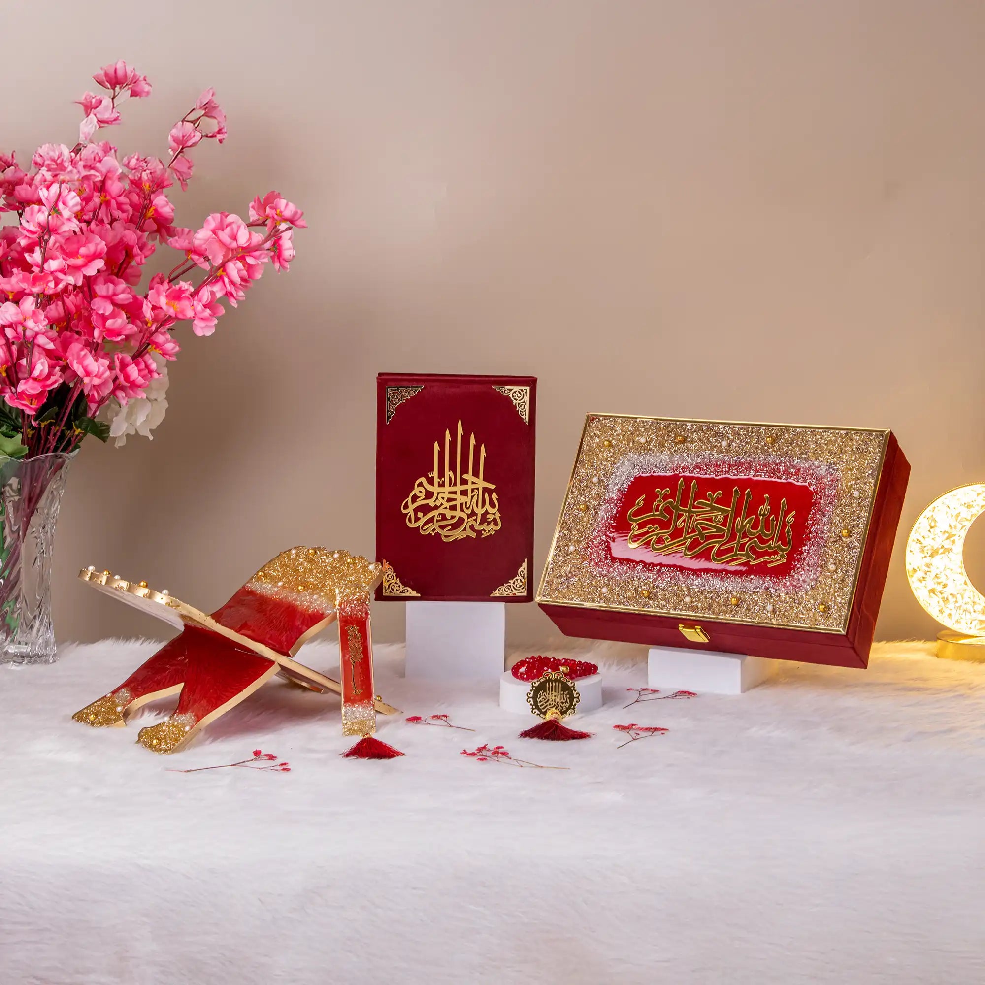 Maroon Sequence Rehal Hamper - Luxury Quran Gift Set featuring velvet Quran, glittered Rehal, acrylic Tasbeeh, and decorative box. Ideal Islamic gift. Main image