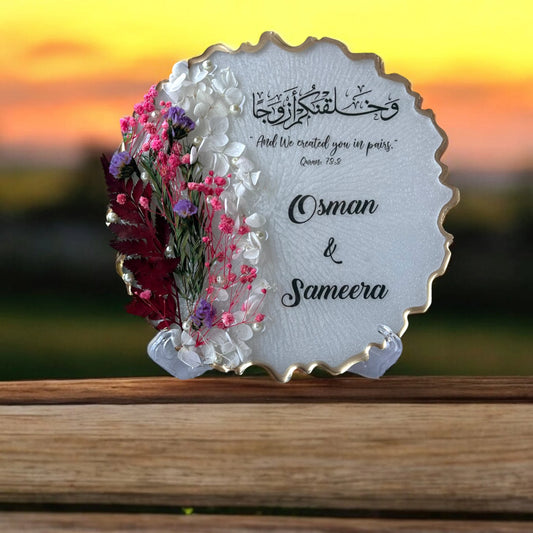 Floral Round Couple Frame
