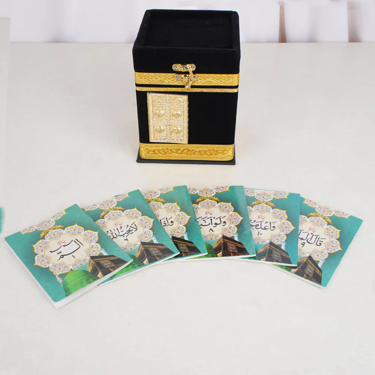 Kaaba Box with 30 Para Quran