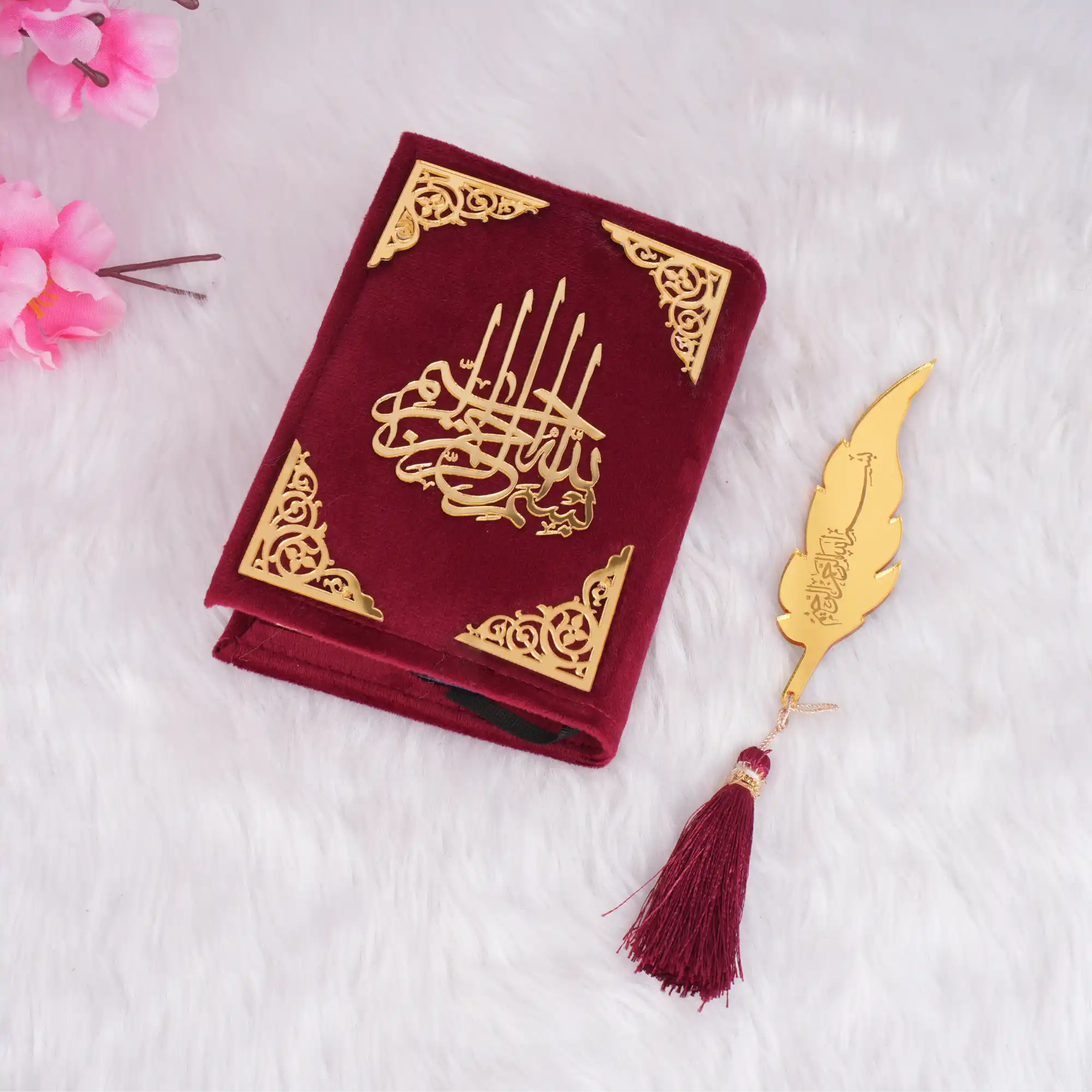Maroon Mini Quran with Feather Bookmark Main image