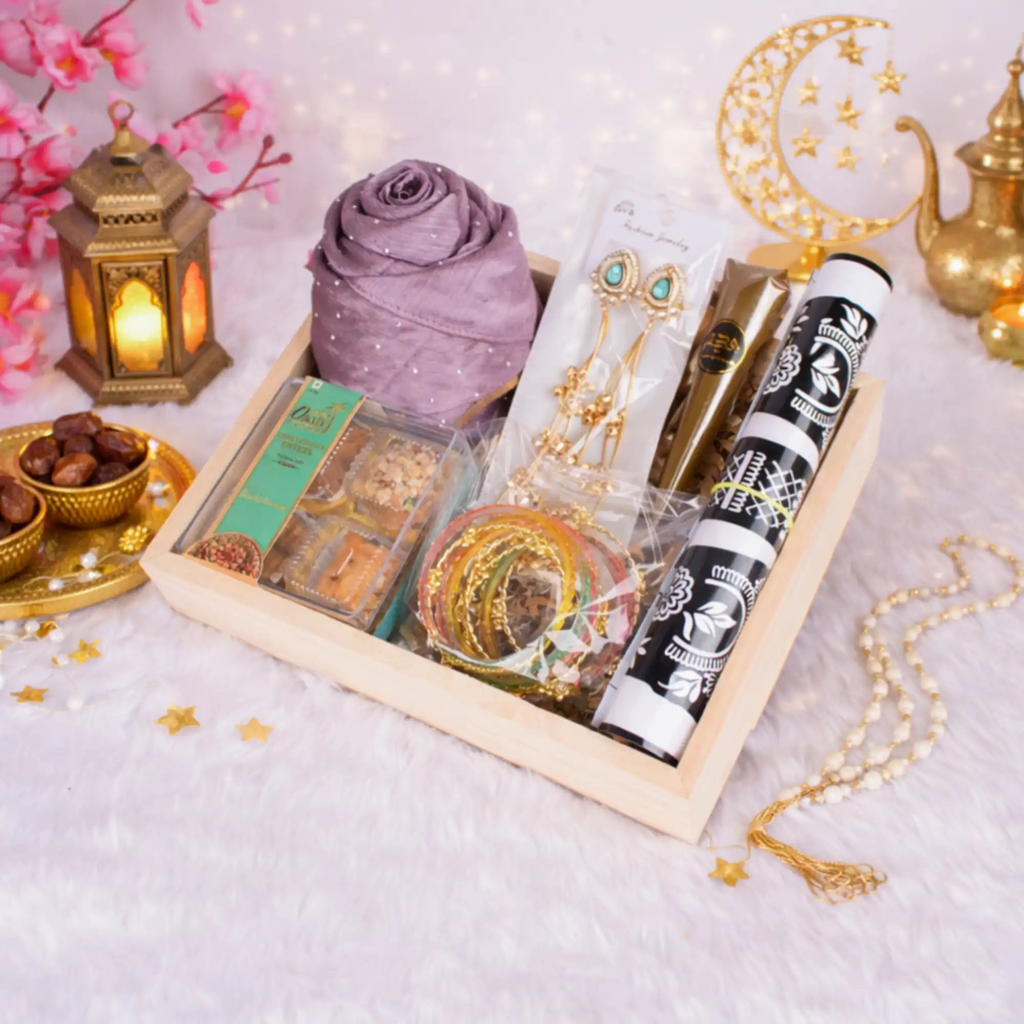 Mehendi Glow Eid Hamper Main image