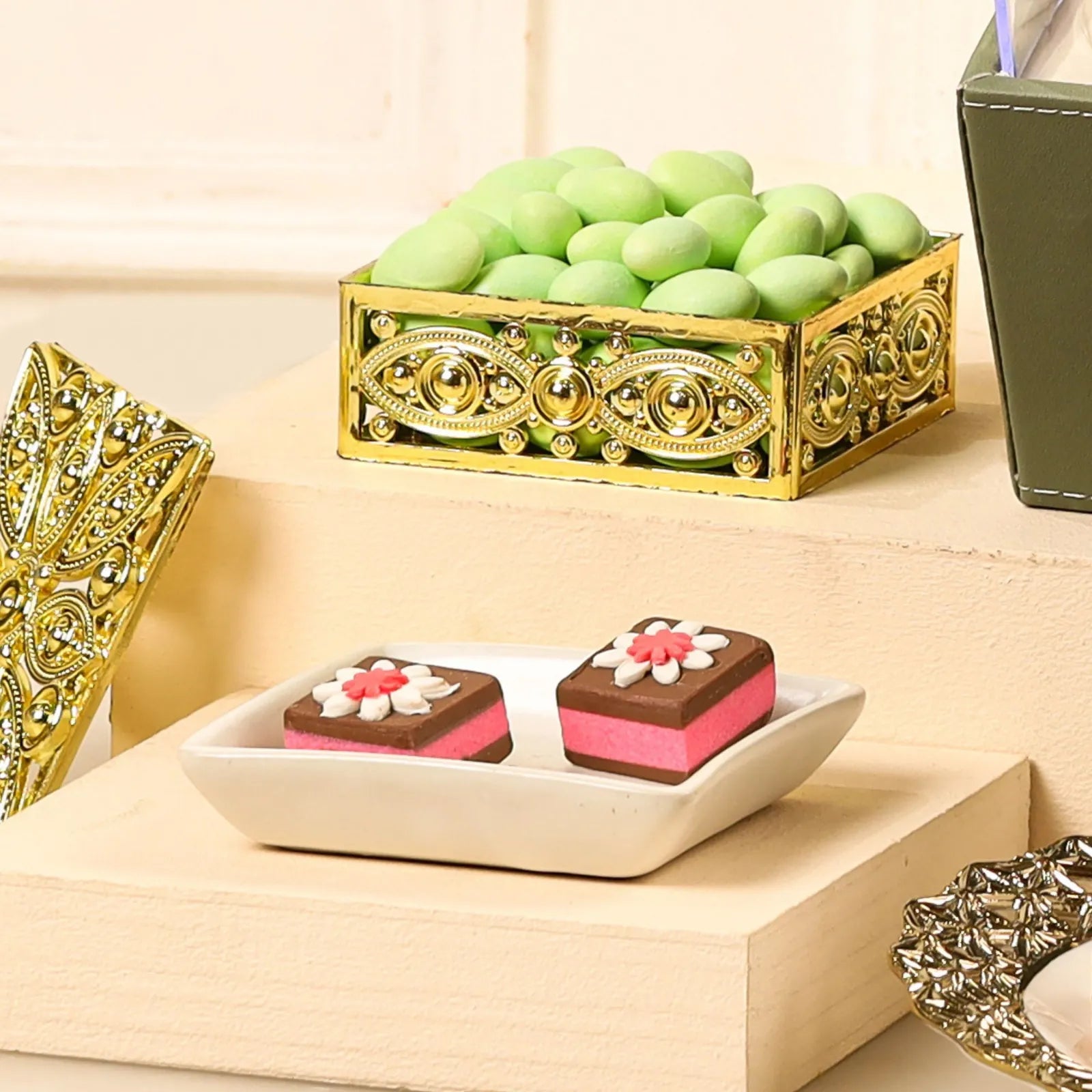 Nazrana-e-Tohfa Set