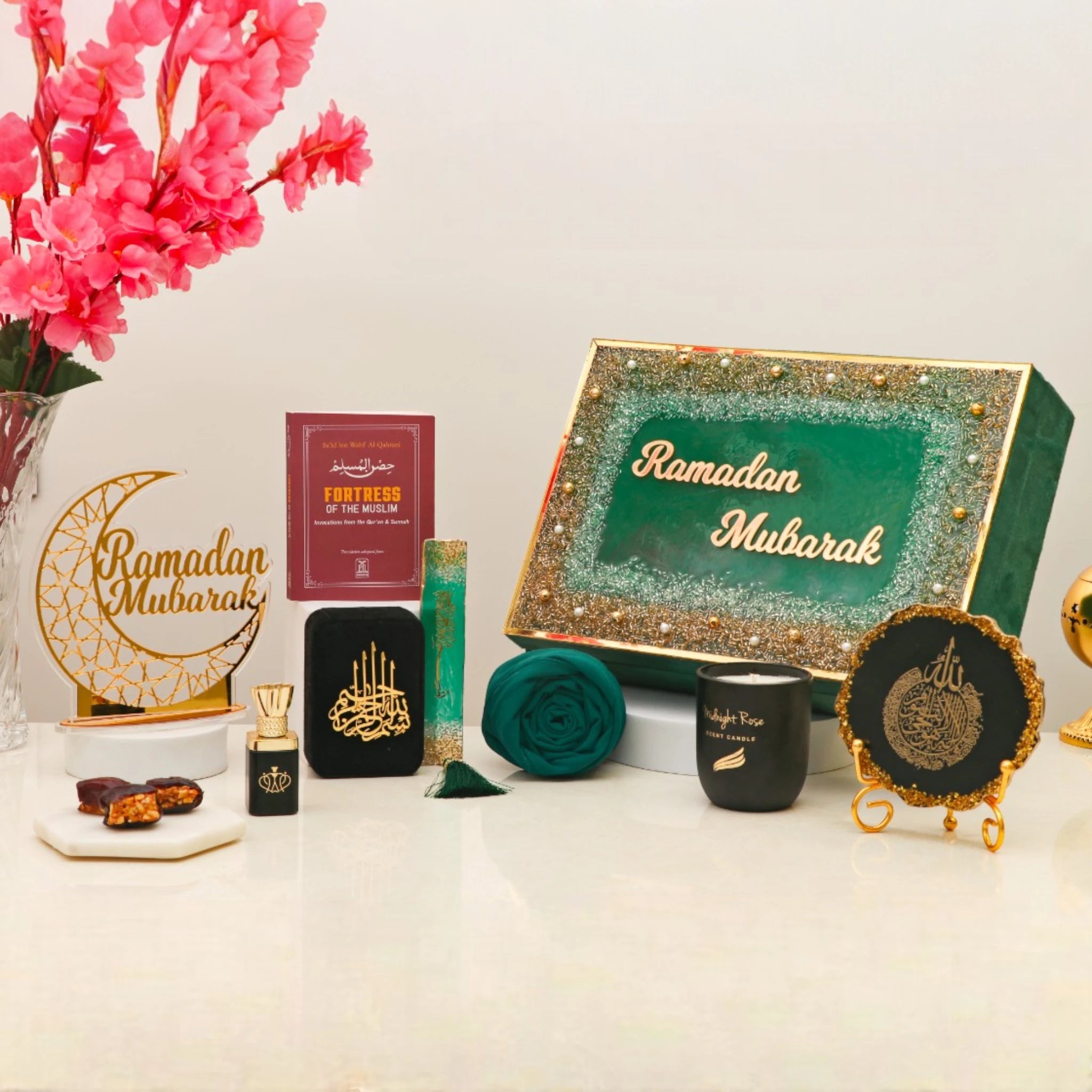 Noor Al-Ramadan Gift Box