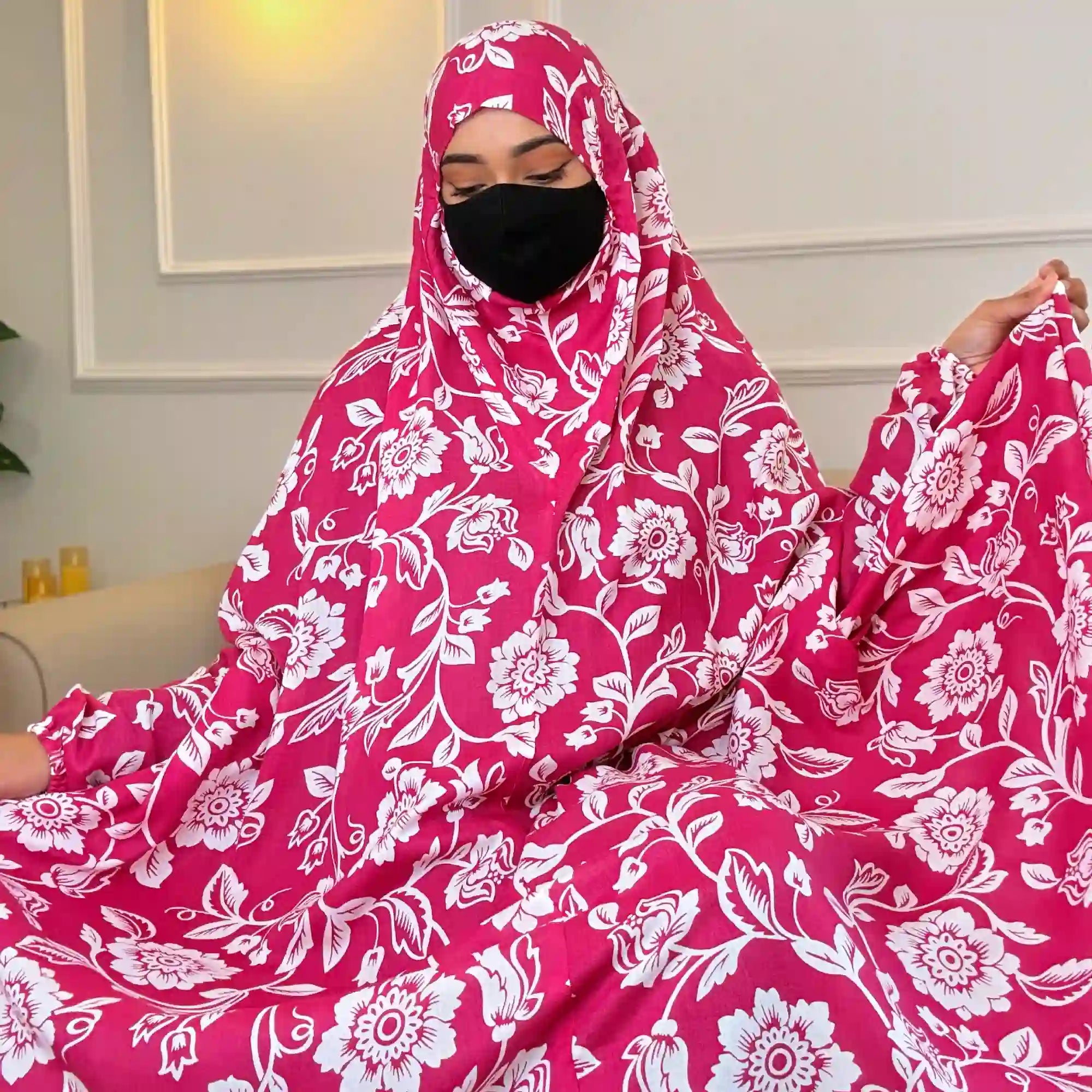 Safa Full Length Printed Cotton Namaz Makhna Secondary image