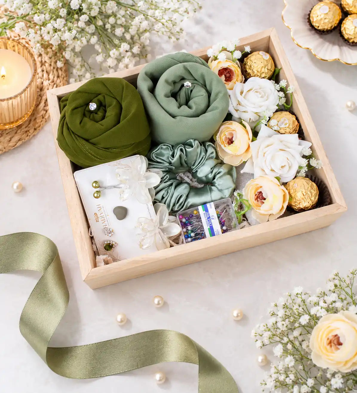 Qamar Elegance Premium Hijab Gift Box