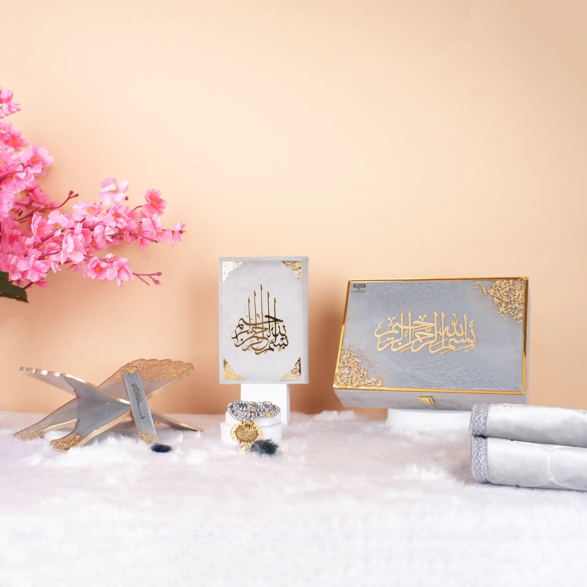 Grey Flakes Sawab-E-Jariya Hamper Secondary image