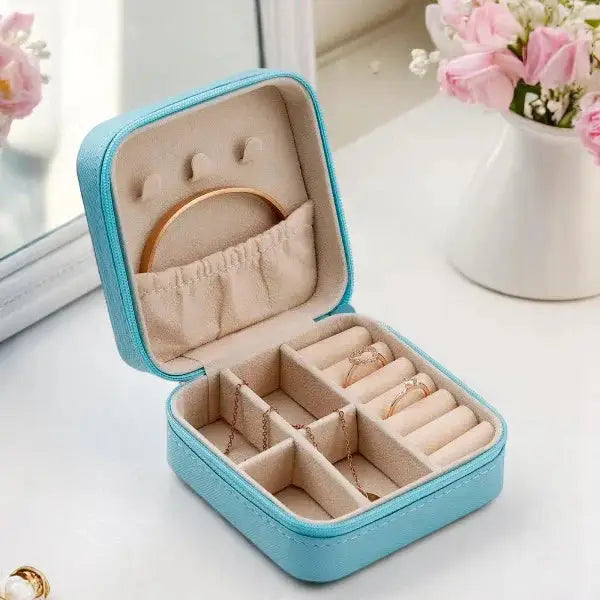 Mini Jewelry Box - Personalized Organizer in light blue with compartments for rings, earrings, and bracelets. Ideal for travel and daily storage.