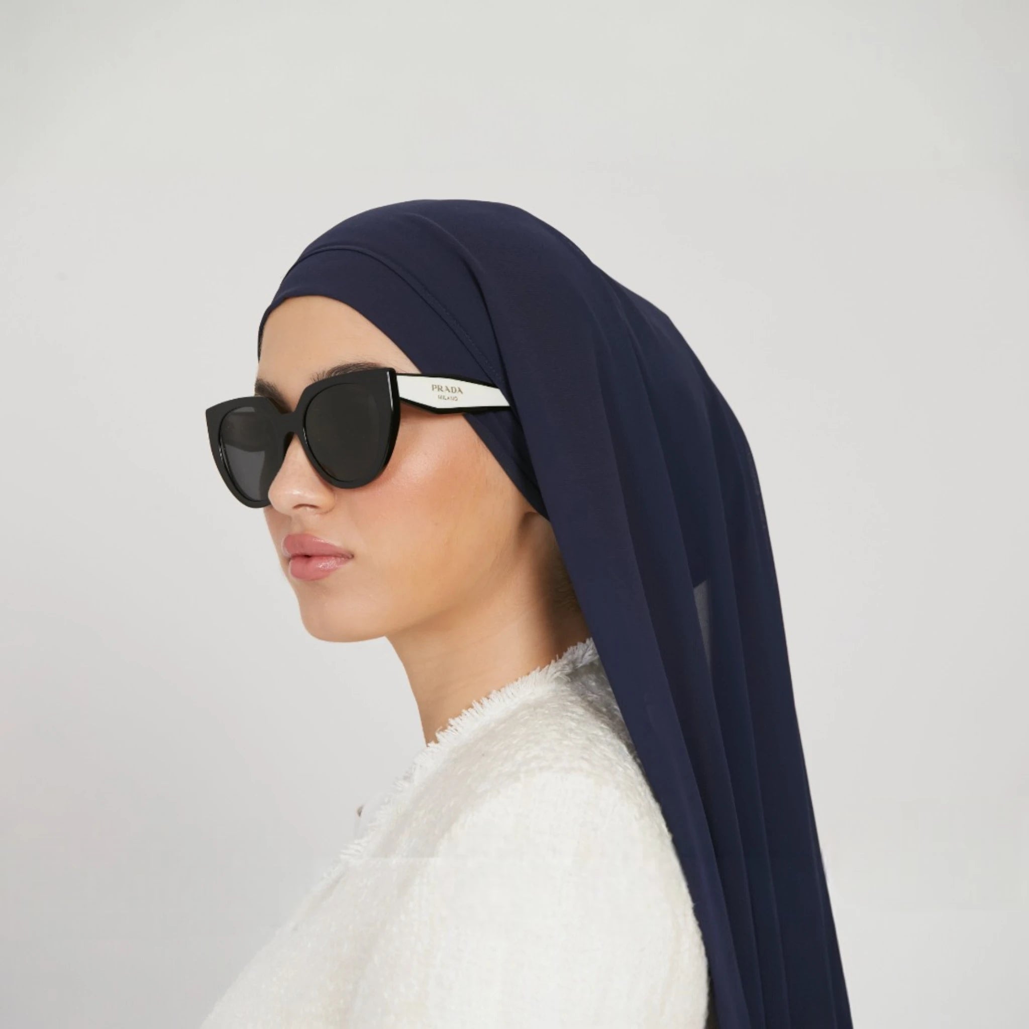 navy blue color hijab Main image